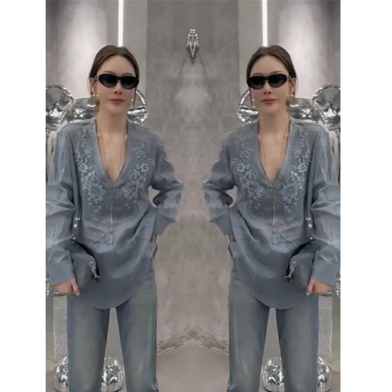 Blus Kerah V Bordir Bunga Kasu - Good Floral & Wedding Decor Supply ulasan dan harga